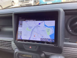 【ナビ】Honda純正ナビゲーション装備(HondaCONNECT対応)スマートフォンからリモート操作が可能。車内Wi-Fiや自動地図更新など便利な機能が使用できます。●基本パック(有料)が必要です。