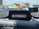 バックモニターもついているので、バック駐車も安心です♪