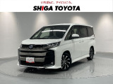 ファミリー層からシニア世代まで幅広く人気のノア。手頃なサイズながら3列シートの広い車内空間と両側スライドドアを採用しており、低底設計で乗り降りしやすく、高く支持されています。