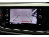 【リヤビューカメラ】車庫入れの駐車時に便利な機能です。