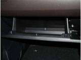 リアゲートもガラスだけ開くから便利^^