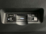 高速道路で便利な【ETC2.0】を装備しています。光ビーコン搭載で渋滞情報などナビゲーションと連動することで機能も充実いたします。他、観光施設に立ち寄るための高速料金割引サービス等もございます。