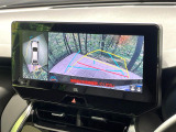 【パノラミックビューモニター】専用のカメラにより、上から見下ろしたような視点で360度クルマの周囲を確認することができます☆死角部分も確認しやすく、狭い場所での切り返しや駐車もスムーズに行えます。