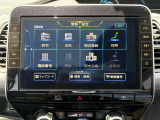 純正ならではのバックカメラ連動で、ミニバンの運転が不安な方でも駐車がラクラクです。