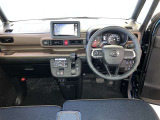 見通しのよいすっきりとした視界で、誰でも運転しやすいです。運転のしやすさは疲れにくさにも繋がりますよ♪