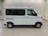 軽自動車、小型車を中心に常時300台展示車を御用意させて頂いております