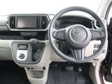 運転席からの操作もしやすいインパネ配置と、見切りのいいアイポイントですので、お車の操作性にも優れていますよ!快適・安心・安全です!!