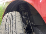 お車を安心してお乗りいただく為には、足回りの定期点検が欠かせません。サービスサポート(有償保証)では無料点検もご提供しており、安心のカーライフをお過ごしいただけるサポート体制が整っています。