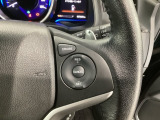【クルーズコントロール】アクセルペダルを踏まずに一定の車速で走行できますので、高速道路など加減速の少ない道で便利です♪長距離ドライブの疲れを軽減してくれる、嬉しい装備ですよね♪