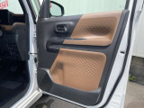 運転席ドア内張りです♪