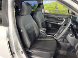 運転席シート廻りは使用感も少なく、良好な状態となっています。前オーナー様が丁寧に使っていたことがよくわかりますね。