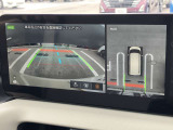 アラウンドビューモニター装備!空から見ているような映像によって不慣れな場所での車庫入れや縦列駐車等はもちろん狭い道でのすれ違いも安心していただけます♪
