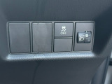 運転席操作部スイッチの画像です。