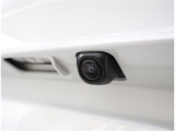 バックカメラが付いているので後方確認が非常にしやすいです。今や運転初心者も熟練者も必須装備!ついていて損はないですね♪