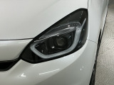 LEDヘッドライトは、点灯の瞬間から最大光量を発揮し、突然暗くなるトンネルなどでの安定感を高めます。
