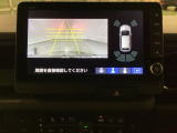 バックでの車庫入れも安心です!リアカメラが付いているバックモニター付のナビを装備しております。バンパーについているソナーや、操作線もついており距離感も画面から確認できます。