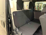 余裕のある運転席ですので、快適なドライブをお楽しみいただけます。