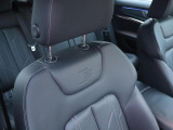 Audi正規ディーラーが高品質をお約束。高度な訓練・教育を受けたAudi専任メカニックが、100項目にもおよぶ精密な点検を実施。すべてクリアしたAudi車だけ、あなたのお手元に届けられるのです