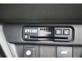 【ETC】ETC付きです!高速道路料金所での小銭の出し入れや雨天時における窓の開け閉めなどの煩わしさが解消できます。料金所の通過もスムーズで快適ですよ♪