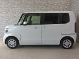 オプションになりますが、ボディーコーティングもご用意しております。新車の輝きに近づき、洗車などのお手入れも楽になりますよ。