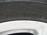 225/65R17    車両装着タイヤサイズです。 タイヤのご相談もトヨタモビリティ石川にお任せください