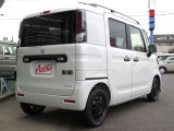 当社の届出済未使用車は、店舗に『新車おろしたて』の状態で入荷いたします。新規届出によりナンバーを取得後、店頭で丁寧に展示・保管をしています。遠方のお客様にも、安心してお勧めできるコンディションです。