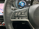 【ステアリングスイッチ】運転中に前方から目線をそらすことなくオーディオ等の操作が可能な便利機能!安心&快適なドライブを演出してくれます。