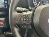 運転中、オーディオの操作をしてて、ハッとしたことはありませんか?ステアリングスイッチは、運転中でもハンドルでオーディオの操作が可能です。安全なドライブをサポートします。