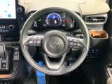 【純正革巻きステアリング】上質な革を使用することで、手にしっかり馴染みとても運転しやすいハンドルです♪