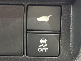 【パワーバックドア】スマートキーや運転席のボタンを押すだけでリアゲートが自動で開閉します!荷物を持っている時や、高い位置にあるバックドアを閉める際に便利な機能です♪