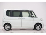 県内13店舗にて常時500台以上ダイハツ車を展示中です。見て、触って、納得のいく一台をぜひ見つけてください。