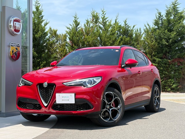 ステルヴィオ 2.0 ターボ Q4 スポーツパッケージ 4WD 