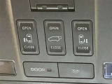 運転席天井部のサテライトスイッチです。