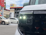 【LEDヘッドランプ】鮮やかな白色光で、クリアな視界を確保するLEDヘッドランプ装備♪