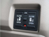 ◆両側電動スライドドア◆狭い駐車場でも乗り降りが楽々♪お子様が隣の車にドアを当ててしまう心配もございません!小さなお子様連れの方もこれで安心。