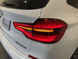 また、BMW正規認定中古車は、エマージェンシーサービスが自動付帯。24時間365日、皆様のカーライフをサポート致します。確かな安心のうえで、「駆けぬける歓び」をご堪能ください。