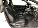 【運転席・助手席】です!実際お座りいただくのが分かりやすいと思いますので、ぜひお気軽にご来店ください♪状態もいいですよ☆