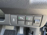 前方の車両をレーダーが検知し、衝突の危険性が高い場合自動でブレーキがかかります。衝突の危険回避をサポート!