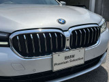 時を経ても深い魅力を放ち続けるBMW。より快適にお乗り頂くためにサポートプログラムをご用意しております。※認定中古車保証は登録日より最長4年間まで延長が可能です。