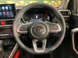 【純正革巻きステアリング】上質な革を使用することで、手にしっかり馴染みとても運転しやすいハンドルです♪