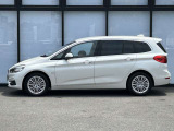 また、BMW正規認定中古車は、エマージェンシーサービスが自動付帯。24時間365日、皆様のカーライフをサポート致します。確かな安心のうえで、「駆けぬける歓び」をご堪能ください。