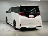 その他にも各種保険、お車の買取(T-UP)、JAF、TSカード、携帯電話などの取扱いをしております。詳しくはスタッフにお尋ねください。