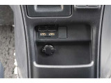 充電用USB装備しています。