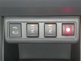 【シートヒーター搭載】シートを温めてくれる暖房機器です!長時間座っていると負担が掛かりやすい背中や腰、または冬場の寒い日に冷えやすい脚部に快適なぬくもりを♪