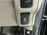【VSA】ブレーキ時の車輪ロックを防ぐABS、加速時などの車輪空転を抑えるTCS、旋回時の横滑り抑制の3つの機能をトータルに制御!予期しないクルマの挙動の乱れを防ぐ安全装備です♪
