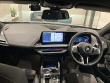 時を経ても深い魅力を放ち続けるBMW。より快適にお乗り頂くために、3つのサポートプログラムをご用意しております。※認定中古車保証は登録日より最長4年間まで延長が可能です。