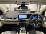 時を経ても深い魅力を放ち続けるBMW。より快適にお乗り頂くために、3つのサポートプログラムをご用意しております。※認定中古車保証は登録日より最長4年間まで延長が可能です。