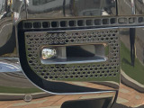 L663 Defender  3.0直6MHEVディーゼル 300ps/4,000rpm 66kgm/1,500-2,000rpm ZF8AT エアーサスペンション 275/45R22 可変ダンピング 発進/停止アダプティブクルコン デジタルミラー 1オーナー車