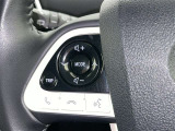 ステアリングスイッチ装備!運転しながら手元でオーディオの操作などができます。