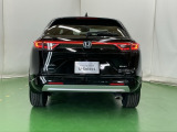 後席の窓には外から車内が見えにくくなるプライバシーガラスを採用。周りを気にせずリラックスして過ごせます